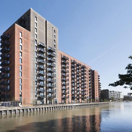 Modern Studios And Apartments At Barking Wharf In 伦敦 外观 照片