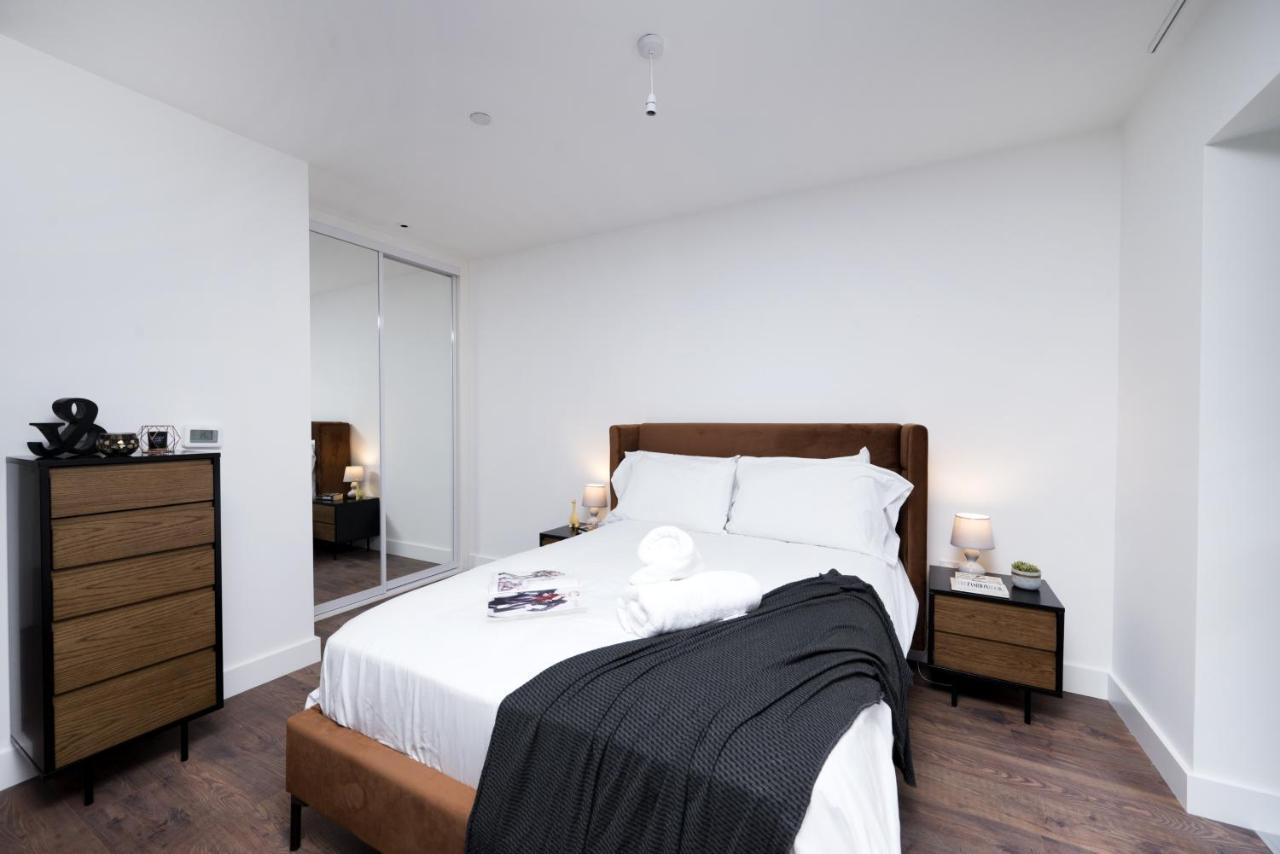 Modern Studios And Apartments At Barking Wharf In 伦敦 外观 照片